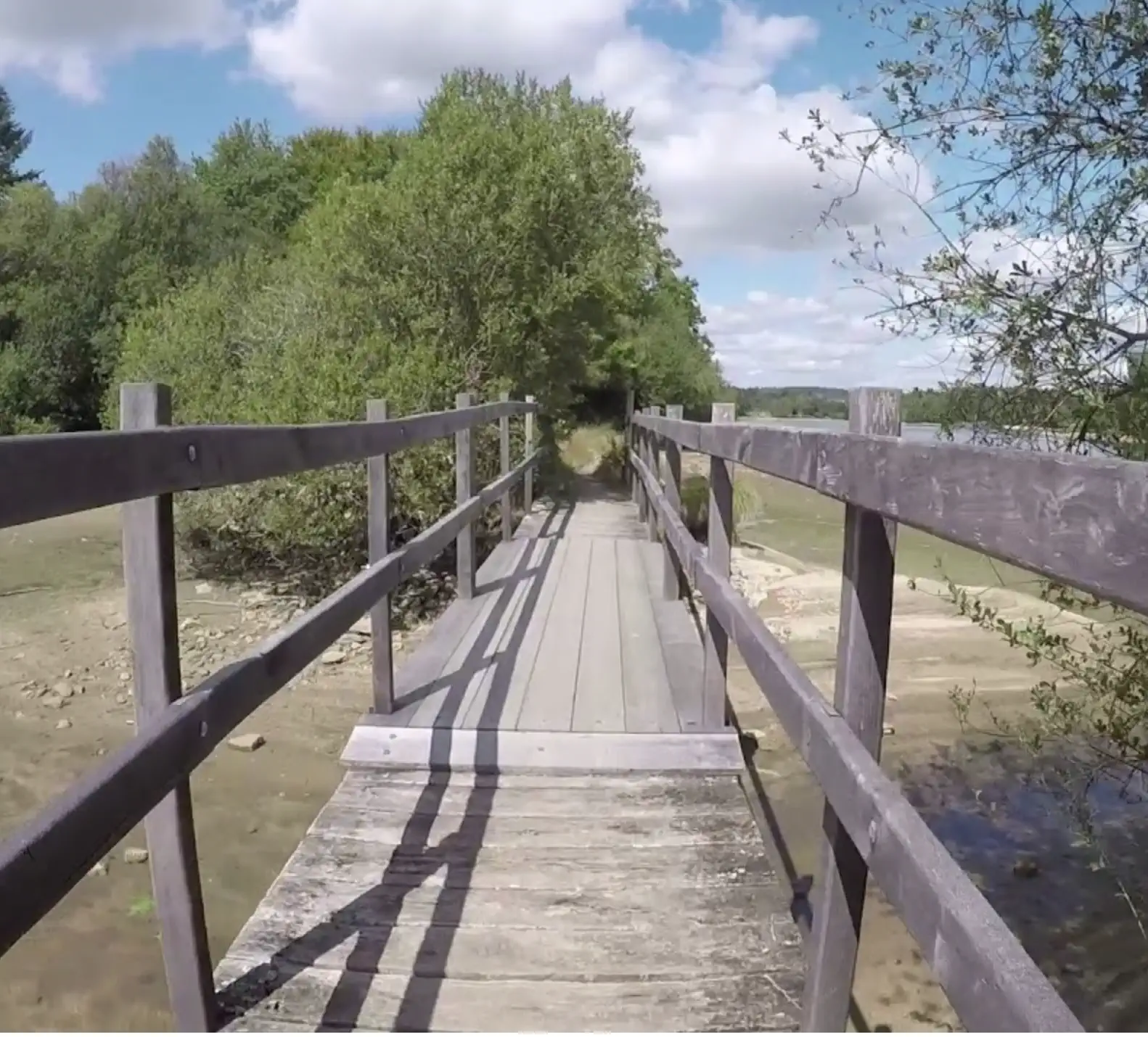 le Pont de Santrop. Razès (87)